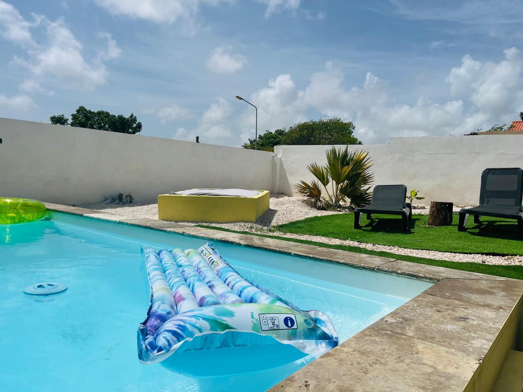Hotel Bon Bini Kokolishi Willemstad Zewnętrze zdjęcie